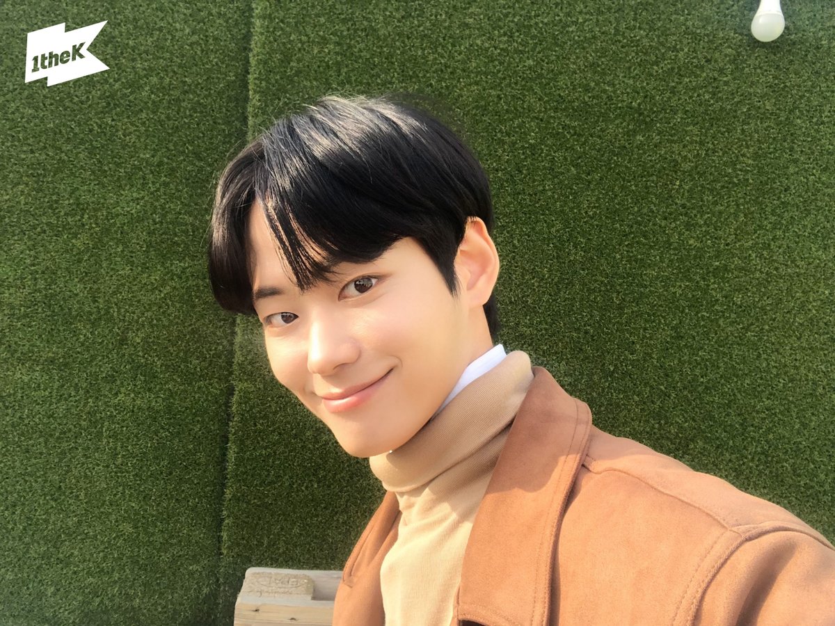 1theK's tweet photo. 이런 카페사장님 있으면 오픈 전에 줄 서러 가요🏃‍♂️ 드림카페 세진 사장님🥰 #이세진 @ahoi_sejin_ing

알바할 때 이런 일 꼭 있다! #공감노트 보러가기
👉 https://t.co/9t58aNkI6o https://t.co/LYhGWKMLdS