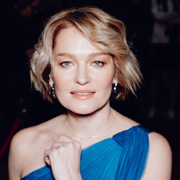 YiffFilm's tweet photo. 🎬 Жюри документального кино VI Yakutsk International Film Festival 2020:

•Ник Холдсворт – кинокритик, писатель, режиссёр документального кино, автор статей для «The Times», «The Telegraph» и «Hollywood Reporter».

•Виктория Толстоганова – российская актриса театра и кино. https://t.co/8DAhBnNZxx