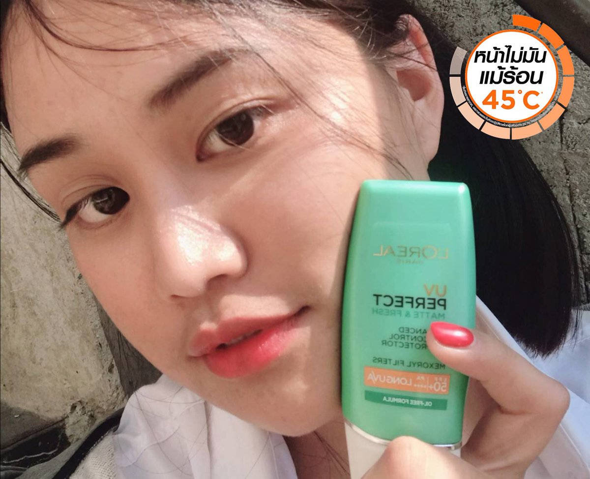 KasinoYou's tweet photo. L'Oréal UV Perfect ไอเท็มกันแดดตัวโปรดเลย เรื่องคุมมันคือเลิศมาก!! ทาแล้วไม่รู้สึกเหนอะผิว เชียงใหม่ตอนนี้ 36 องศา หน้าก็เป๊ะ เพราะนางเคลมว่าคุมมันถึง 45 องศาเลย แล้วเนื้อครีมบางเบา oil-free SPF 50+ PA 4 บวก! แถมไม่วอกจ้า #UVPerfect #กันแดดPerfectทุกองศาหน้าไม่มัน #ใช้ดีบอกต่อ https://t.co/1kogvlBsRG