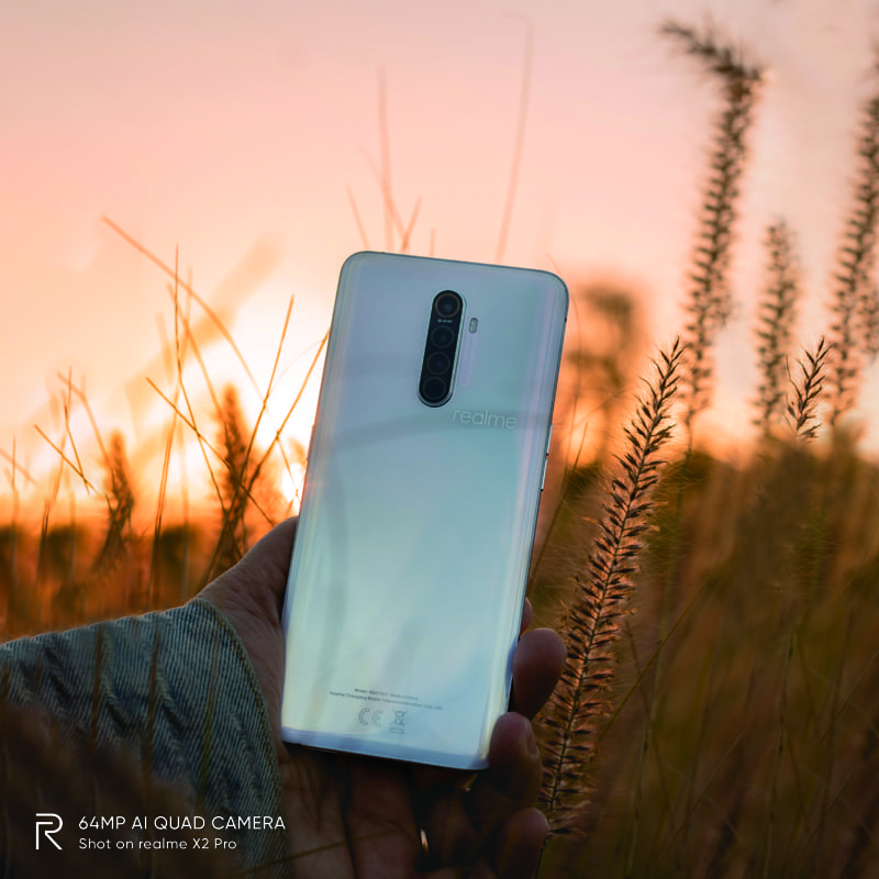 realmeArabia's tweet photo. A sight of beautiful sunset always freshen up your mood.
So would realme X2 Pro pearl white with 64MP Quad Camera

Get yours now on Amazon (https://t.co/BB1lk6UU4s) or one of the over 200 retail outlets (https://t.co/h41j2YvUCo) in UAE

#realmearabia #realmeX2Pro #64MPQuadCamera https://t.co/WLja3EWZI1