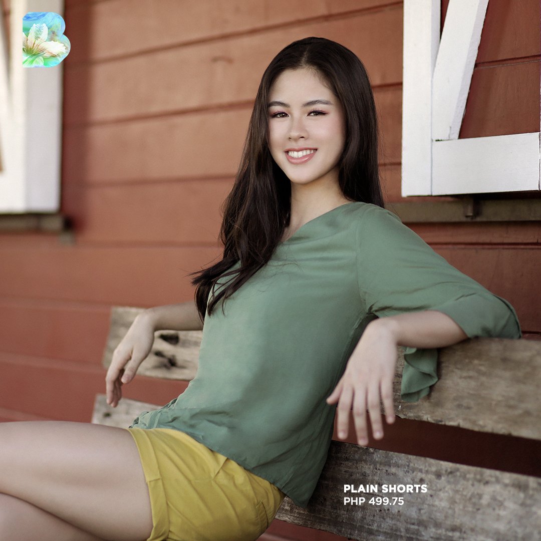 Everything’s fine when there is sunshine like @kissesdelavin ☀ 

Slide and shop from home the #BENCHSummer2020 fits worn by your faves 🛒 soo.nr/U3vU