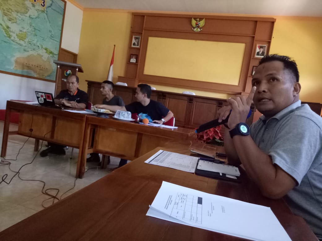 Kuliah Online dilaksanakan oleh Akademi Desa Kemendes PDTT pd12-3-2020 
Narasumber Direktur PMD Bapak M. Fachri, Selly Siliwati (Sekdes Desa Ciomas Bogor) 
#KuliahOnlineKemendesa
<a href="/halimiskandarnu/">ABDUL HALIM ISKANDAR</a> 
<a href="/anwsanusi/">Anwar Sanusi</a> 
<a href="/imansyukri/">Iman Sukri</a>
<a href="/taufikmadjid71/">IG : taufik.madjid</a>
@fachrilabalado