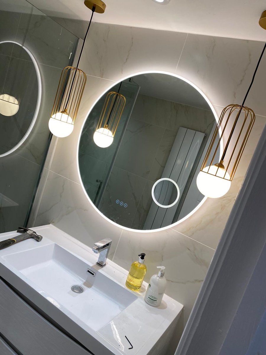 triformelectric's tweet photo. Itโs the little things that make a big difference โก๐ง๐พ ๐ฆ Final touches to this bespoke bathroom, including 1x mirror light, 2 decorative pendants and 4 LED spotlights Details in bio. Fell free to get in touch #Triform #Electrical #Electrician https://t.co/B7WtT8WzxB