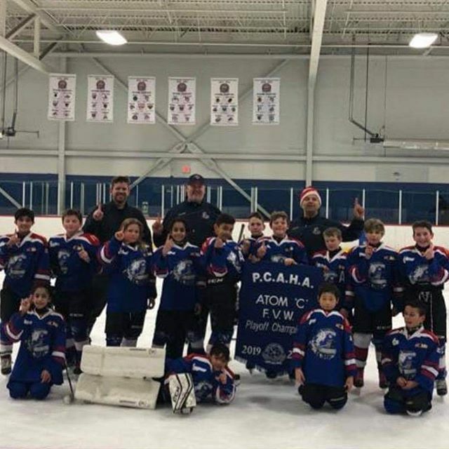 CloverdaleMHA's tweet photo. #banneralert our Atom C2 team has won their playoff banner! https://t.co/ZBIAoleb6b https://t.co/oiaecCWsjX