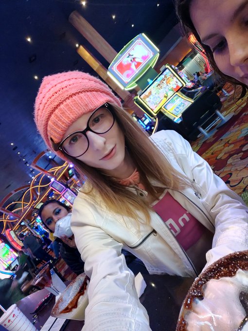 Was on my way to the TEAs but uhh.. lol https://t.co/6xNT8tX8AB<a href="/tag/manyvids"class="tags"><span>#manyvids</span></a><a href="/tag/mvsales"class="tags"><span>#mvsales</span></a><a href="/tag/mvtrans"class="tags"><span>#mvtrans</span></a>