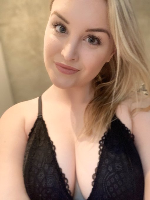 On MFC! Come join me on Thirsty Thursday! https://t.co/BBs44jtopJ https://t.co/dbcD6WBoHL