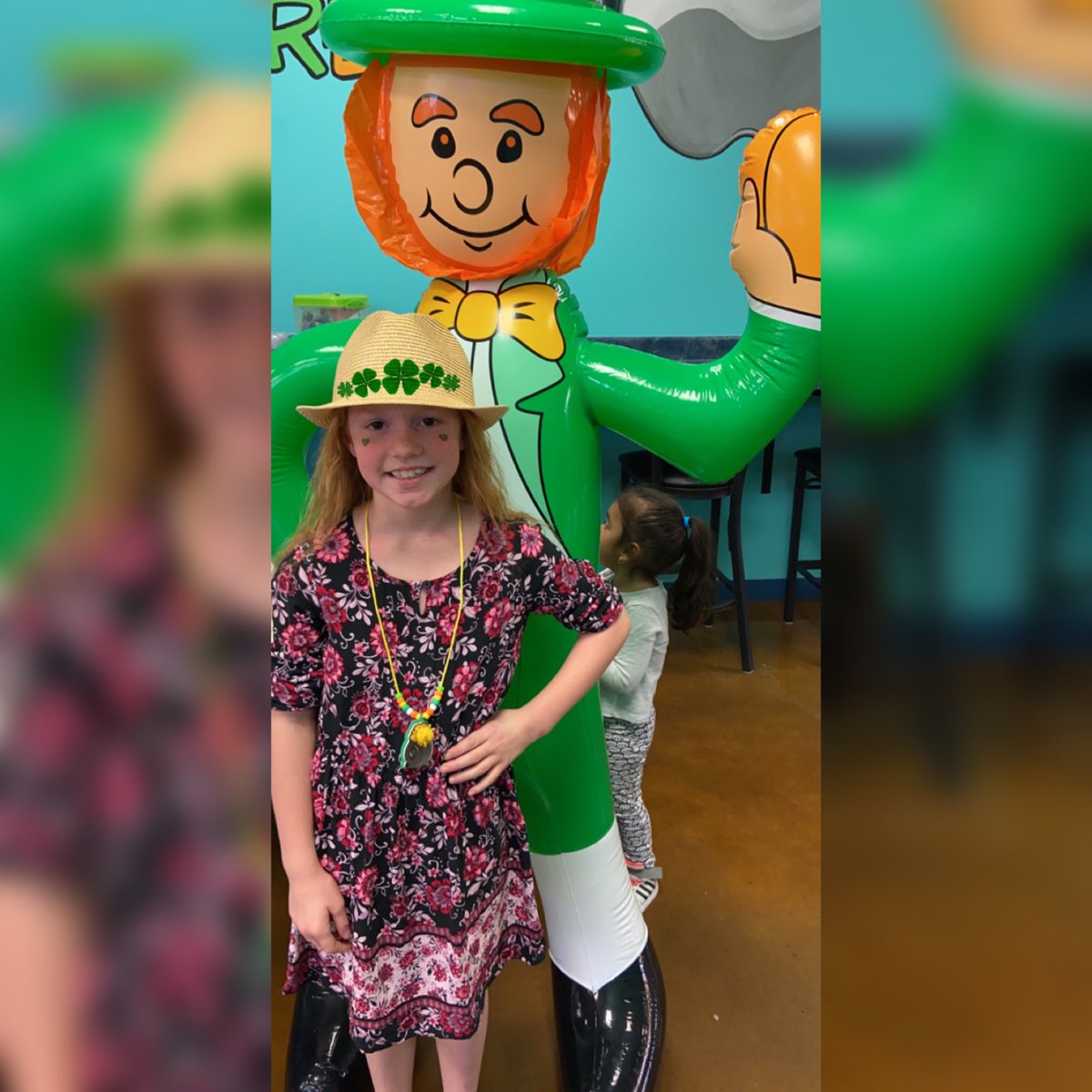 TXKids_Dental's tweet photo. Your smile is worth more than a pot o’ gold 🤠🍀🌈 our Joe Battle location has a swell time teaching the kiddos how to make their very own St.Patricks day necklaces yesterday 💚 #tkdc #joebattle #smiletexasstyle #craft #stpatricksday https://t.co/i6f8lfkUNP