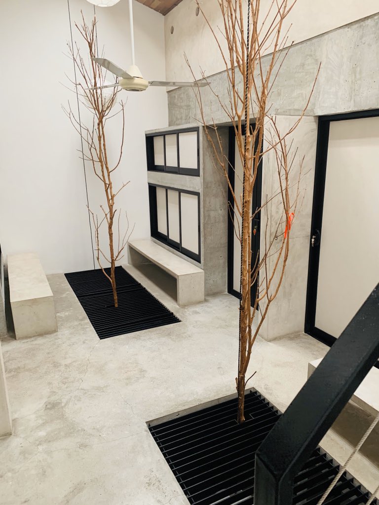 22Sanada's tweet photo. Some photos of the house โบ๏ธโบ๏ธ #FujiWork https://t.co/oobghDsWiS