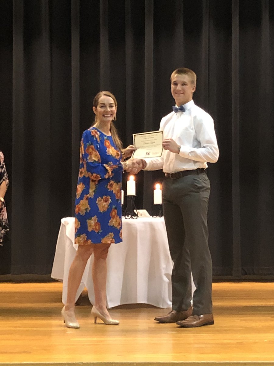 crazyblessdlife's tweet photo. National Honor Society! 4.0, Yo! @BerginKysar #berginkysar #fourpointzero #proudmama https://t.co/i37nIVpUSw