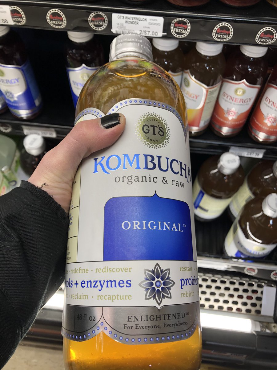 depressedgundam's tweet photo. Bruh they got glass #40z of the booch now?? Turn up the Montell Jordan white ppl gettin loud at #WholeFoods https://t.co/PeeWjLEn58