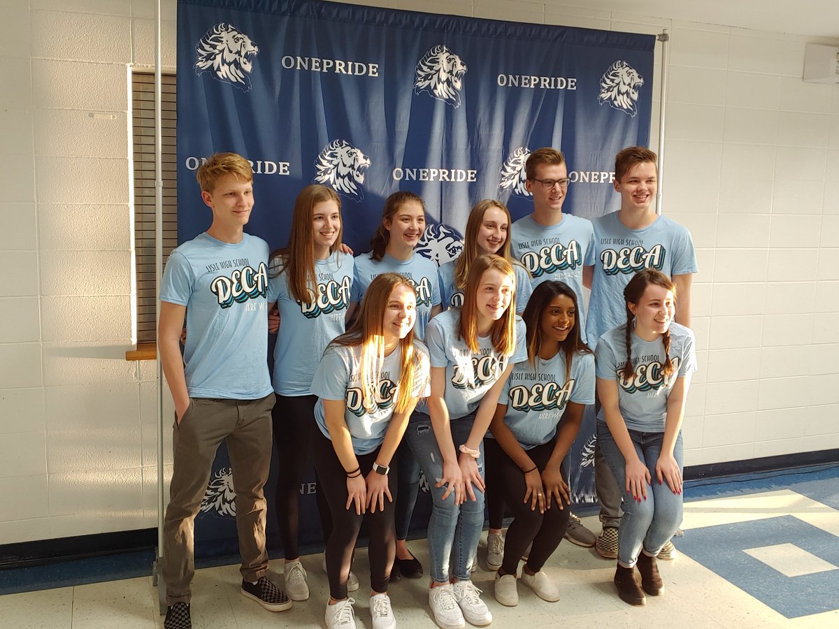 scott_waibel's tweet photo. Congratulations to our 2020 IL DECA State Qualifiers! #lisledeca #proudadvisor #herewedontgo #lisleonepride https://t.co/5IjwaOJlEb