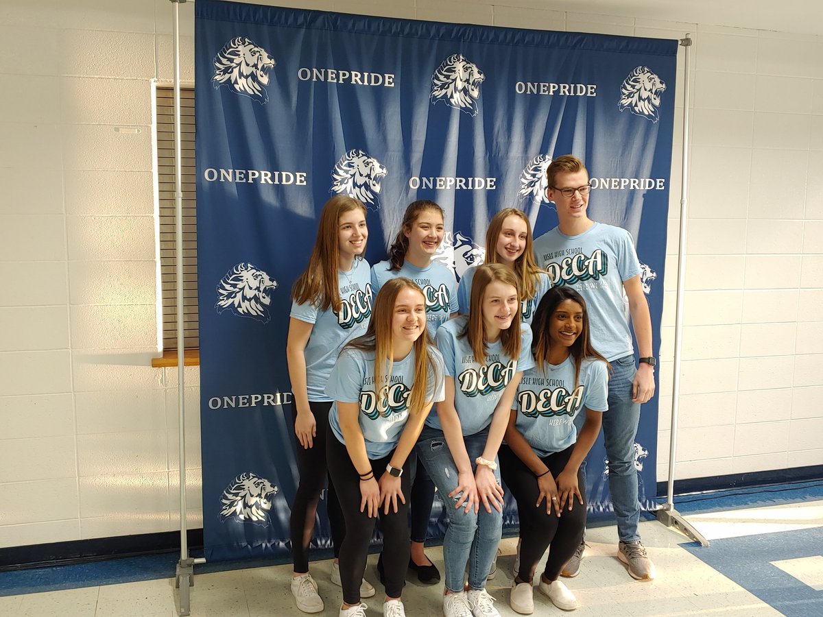 scott_waibel's tweet photo. Congratulations to our 2020 IL DECA State Qualifiers! #lisledeca #proudadvisor #herewedontgo #lisleonepride https://t.co/5IjwaOJlEb