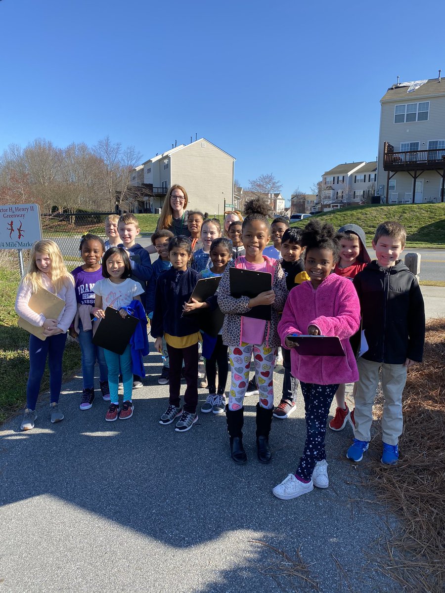 2ndWithWeinbach's tweet photo. The kids were bummed that our field trip was cancelled, but we brought the field trip to school by watching live cams of animals at the San Diego Zoo and Monterrey Bay Aquarium! Then we went out on a nature scavenger hunt on this GORGEOUS day!! ☀️ #odellprimarypride https://t.co/p2o0iZQvd5