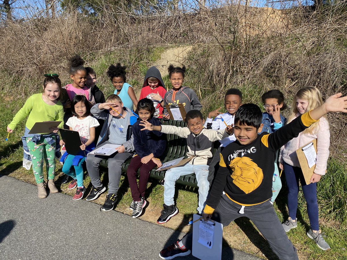 2ndWithWeinbach's tweet photo. The kids were bummed that our field trip was cancelled, but we brought the field trip to school by watching live cams of animals at the San Diego Zoo and Monterrey Bay Aquarium! Then we went out on a nature scavenger hunt on this GORGEOUS day!! ☀️ #odellprimarypride https://t.co/p2o0iZQvd5