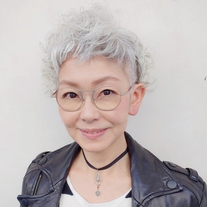 ট ইট র 野田ユカ グレイヘアピアニスト 今回のヘアスタイルとネイル 野田ユカ グレイヘア 白髪 白髪染めやめた アラカン女子 パーマスタイル 表参道 Umitos 大嶋大慈 アニービジューネイルサロン ট ইট র 野田ユカ グレイヘアピアニスト 今回のヘアスタイルとネイル 野田ユカ グレイヘア 白髪 白髪染めやめた アラカン女子 パーマスタイル 表参道 Umitos 大嶋大慈 アニービジューネイルサロン