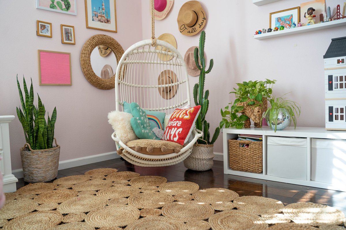 [AD] Partnering with <a href="/rugsusa/">Rugs USA</a> to share easy ways to update your home and rooms for spring. Check out some quick tips here: treehousethreads.com/spring-home-re…