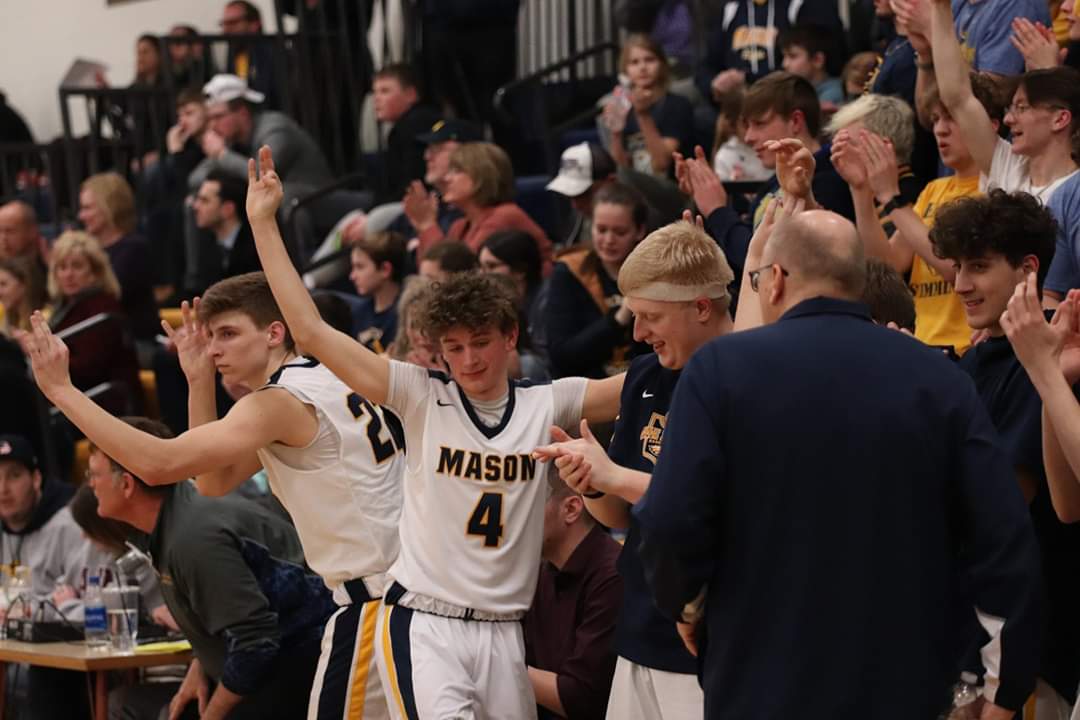 EMSportsMed1's tweet photo. #EAGLENATION you are so much more than student athletes. This community is a family. We are stronger together and no matter what decisions the MHSAA hands out, I have seen you all work and support each other through tough times. I couldn't be more proud. #OneCommunityOneFamily https://t.co/HItEetDle8