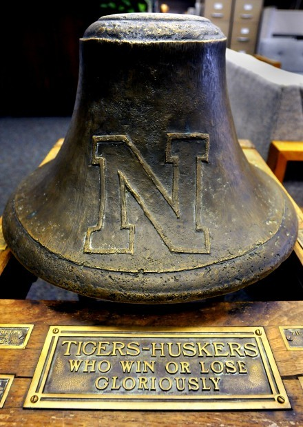 BRCoachRed's tweet photo. BRING THAT BELL BACK HOME. GET THAT TRASH ASS MIZZOU OUTTA HERE. Great Dub! #BRSportsDynasty https://t.co/pRs9kTbmKs