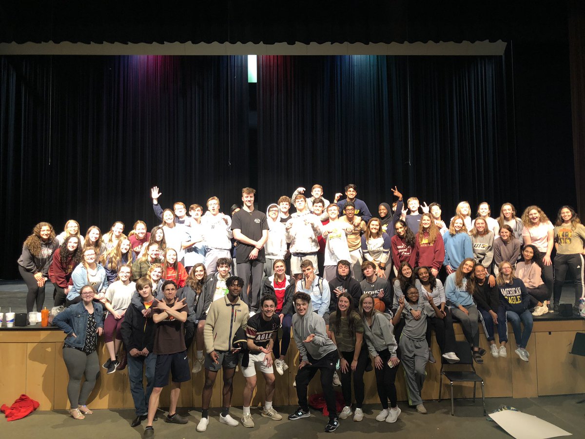 mrs_ryon's tweet photo. It may be postponed but we had fun tonight! Until then : ❤️❤️❤️❤️ 2020 PFS!l  DHS_Eagle https://t.co/vDe6bNlirQ