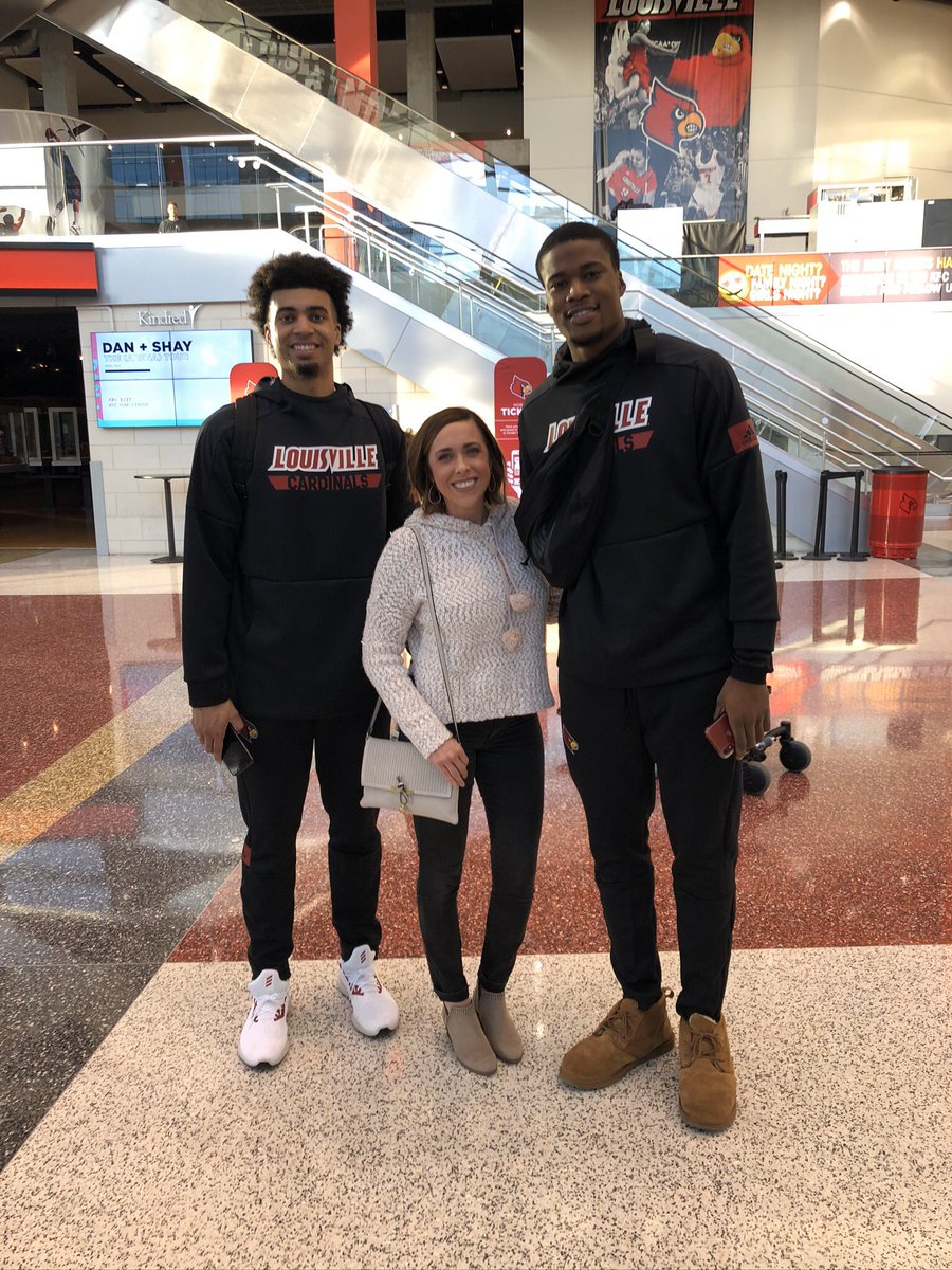 Rharris86's tweet photo. @JordanNwora @LouisvilleMBB You’ll be missed man. Glad you came back. https://t.co/Ps2mNhQMUB