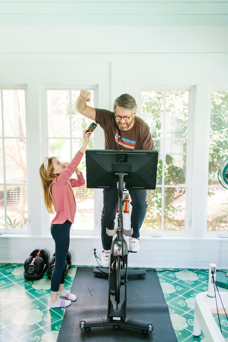 We spend a lot of time talking about clean beauty for women, but what about clean products for men? #ReThinkYourRoutine with <a href="/everymanjack/">EVERY MAN JACK</a> , a line of men's grooming products focused on clean ingredients. #ad #everymanjack #cleanupnice bit.ly/3d4K6PM