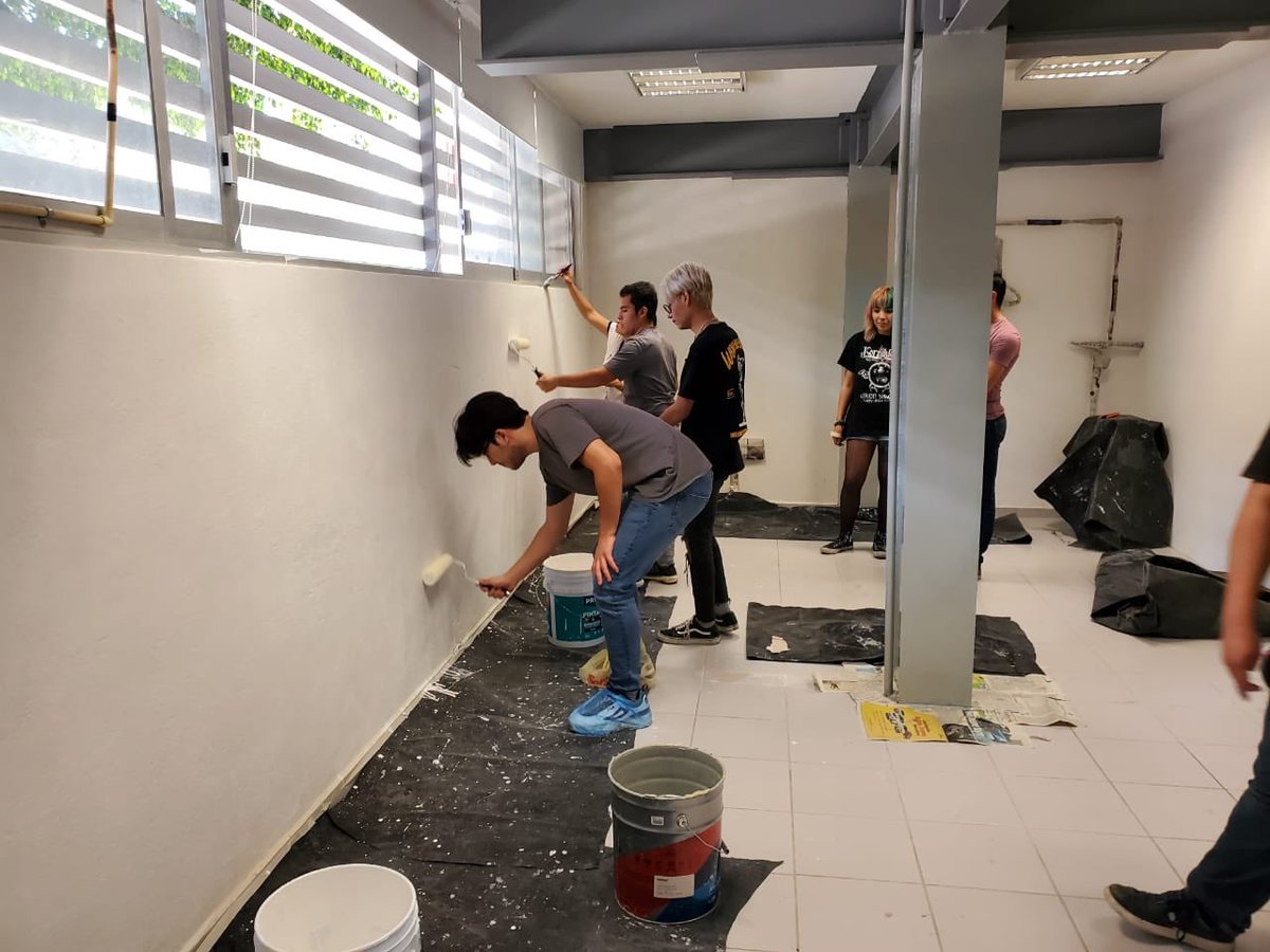 DIVTIC_CUCEI's tweet photo. Gracias a nuestros estudiantes de Ing Biomedica de @DIVEC_CUCEI y @udgcucei por su apoyo para terminar nuestro quirófano! Quedó excelente! https://t.co/flmYAeCZv7