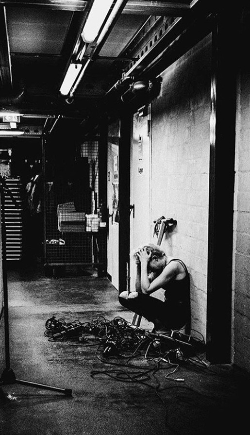 sargenthouse's tweet image. One of my artists that is particularly screwed right now is @LINGUA_IGNOTA_  if you  can help her please donate directly to:  paypal.me/linguaignota 

OR go buy a ton of her merch @hellomerch or @EVILGREED 

She has lost most of her income and needs surgery 
it's pretty dire.