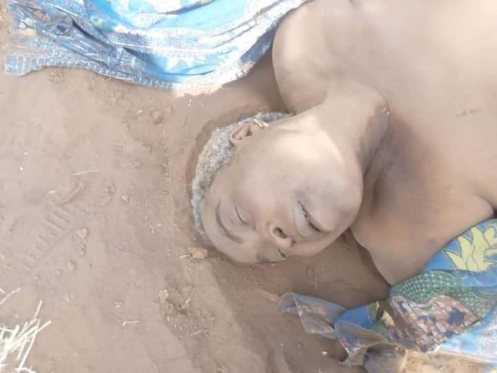 news_amba's tweet photo. Woman farmer murdered on her way to the farm by Biya's terrorist soldiers in Northwest Ambazonia. Genocide continues while hypocritical world shrugs off! Ambazonia will not forgive y'all. @realDonaldTrump @USAmbUN @AsstSecStateAF @CohenOnAfrica @BarackObama @amnesty @BBCAfrica https://t.co/EYCNr138mS