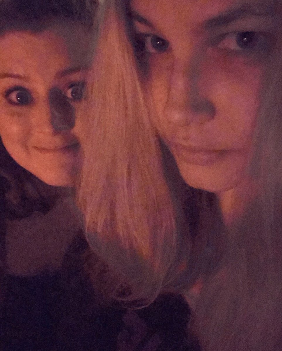LuckoftheDraw86's tweet photo. @merewuf and I went hard at the @billieeilish #wheredowegoworldtour and rode home significantly rocked out (with our socks out). 😄🦹🏼♀️🤘🏻 https://t.co/pRDJBb9g5P