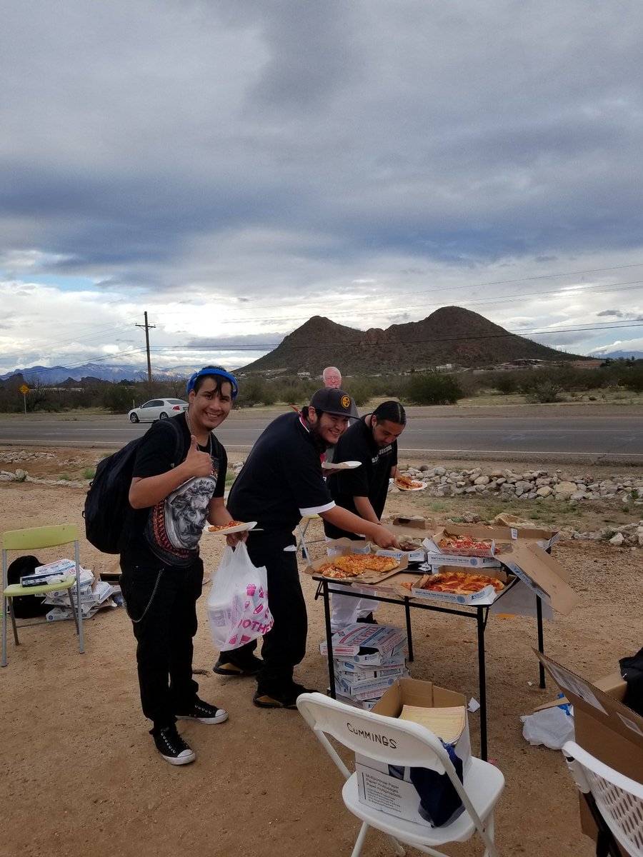 Political_Chola's tweet image. Today i gave almost 400 specially made shirts for my Tribe and the @BernieSanders campaign made history by hold the first presidental Rally in an Arizona Reservation ❤ my heart. My people. We matter! #Bernie2020 #NativesForBernie #LatinosforBernie #YaquisForBernie
