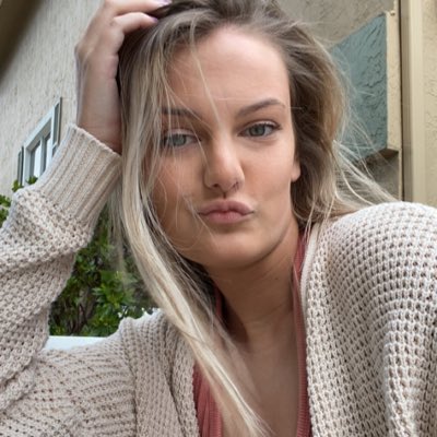 megnoonan_'s tweet photo. #NewProfilePic https://t.co/V11ostSPl2