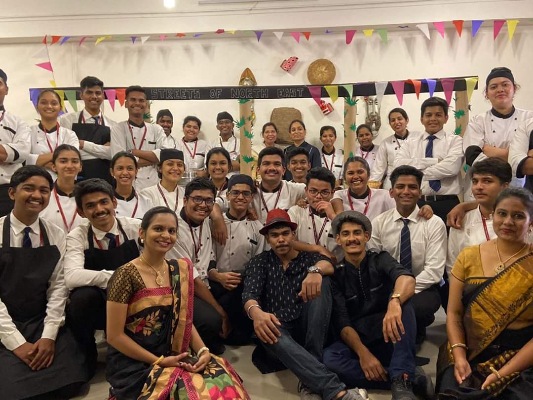 AISSMS_CHMCT's tweet photo. North East Indian Theme Lunch by SYCT class.
#northeast #themelunch #aissmschmct https://t.co/GHuoBgSFC9