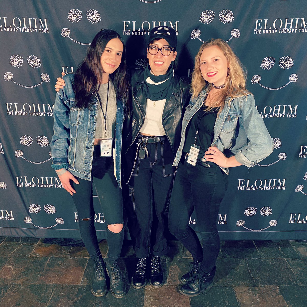 Karleen_Ellen's tweet photo. A thank you for being you, thank you for leading me to the wonderful humans I met today, thank you for putting on a show I will remember forever....we love you @elohimmusic https://t.co/idN5SHKY7b