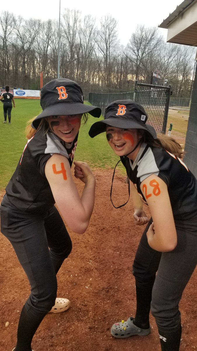brooks_softball's tweet photo. These crazy two combined for a 3-hit shutout of area opponent West Limestone. The Lady Lions won 10-0 in 5 innings! Karley Moreland, Brayden Vick, and Faith Roberson went 7-9 at the plate with 6 RBIs between them! #WeAreBrooks #OutWork'Em #CatchTheMouse 🥎🖤🧡🦁 https://t.co/CcYGH8RywO