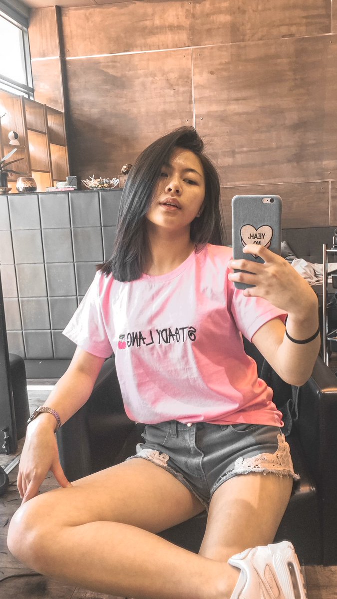chloeanjeleigh's tweet photo. well hello there, i'm back https://t.co/f4VhhGdOi0