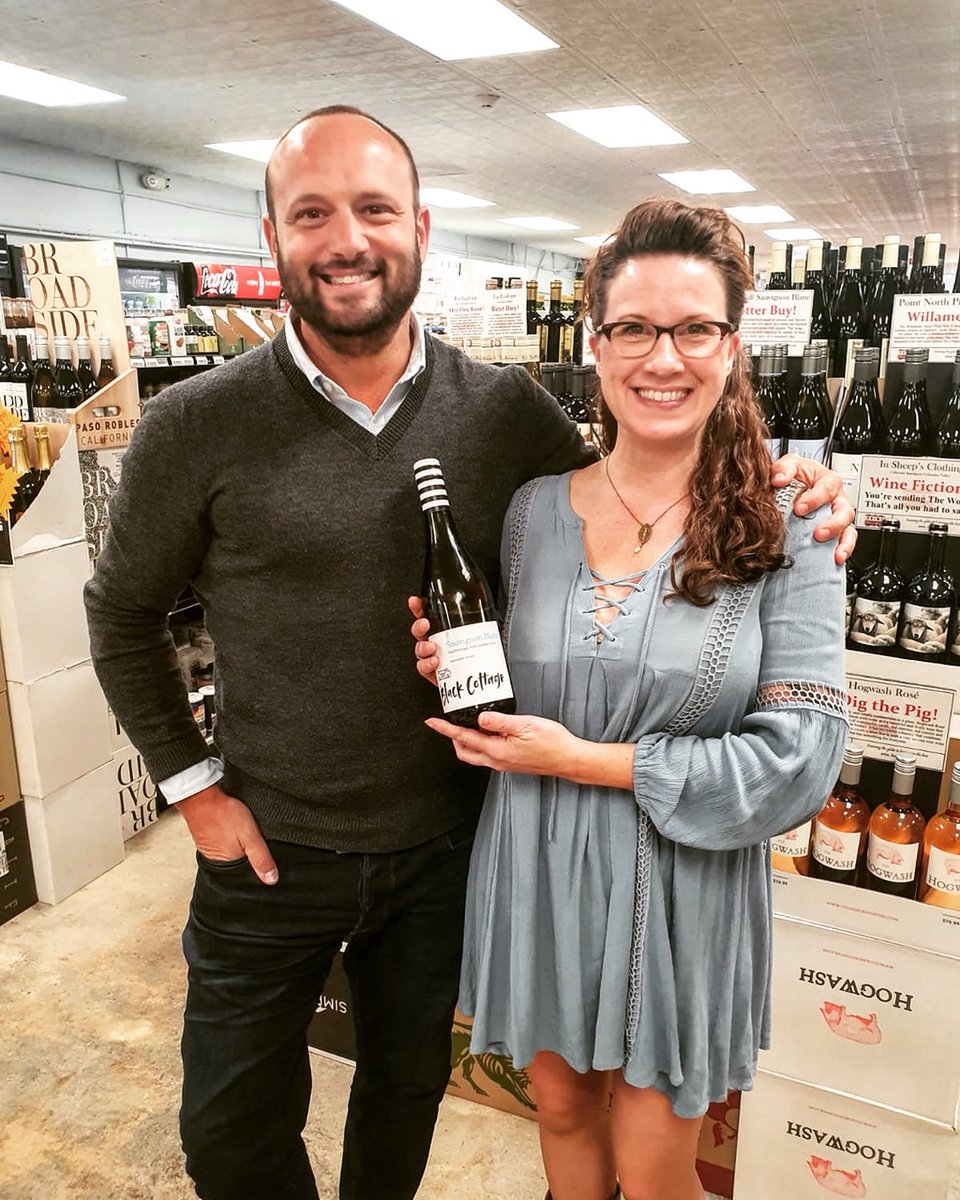 FIND US at Candler Park Market in Atlanta, Georgia 🇺🇸🇺🇸

Denise is their lovely wine buyer for this really cool market space and they now stock Black Cottage! 🖤

#BlackCottageOnTour #BlackCottageWines #NZWine #CandlerParkMarket #WineMarlborough