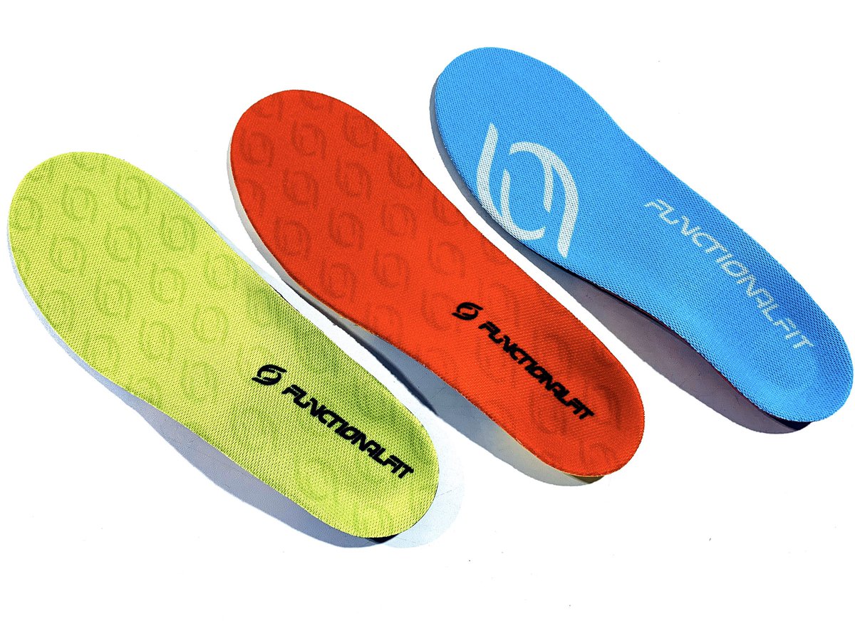 step_Niigata's tweet photo. ケガの予防は足元から✨
#FUNCTIONALFIT インソール👣
左から順に
✔︎レーシングモデル
✔︎ランニングモデル
✔︎オールラウンドモデル
シューズや足の状態によっても
オススメは変わってきます🙆♂️✨
詳しくは店頭にて🗣
お電話でも受け付けております🤙
☎️025-246-4192
#ステップ新潟 https://t.co/WCNw5EuWMY