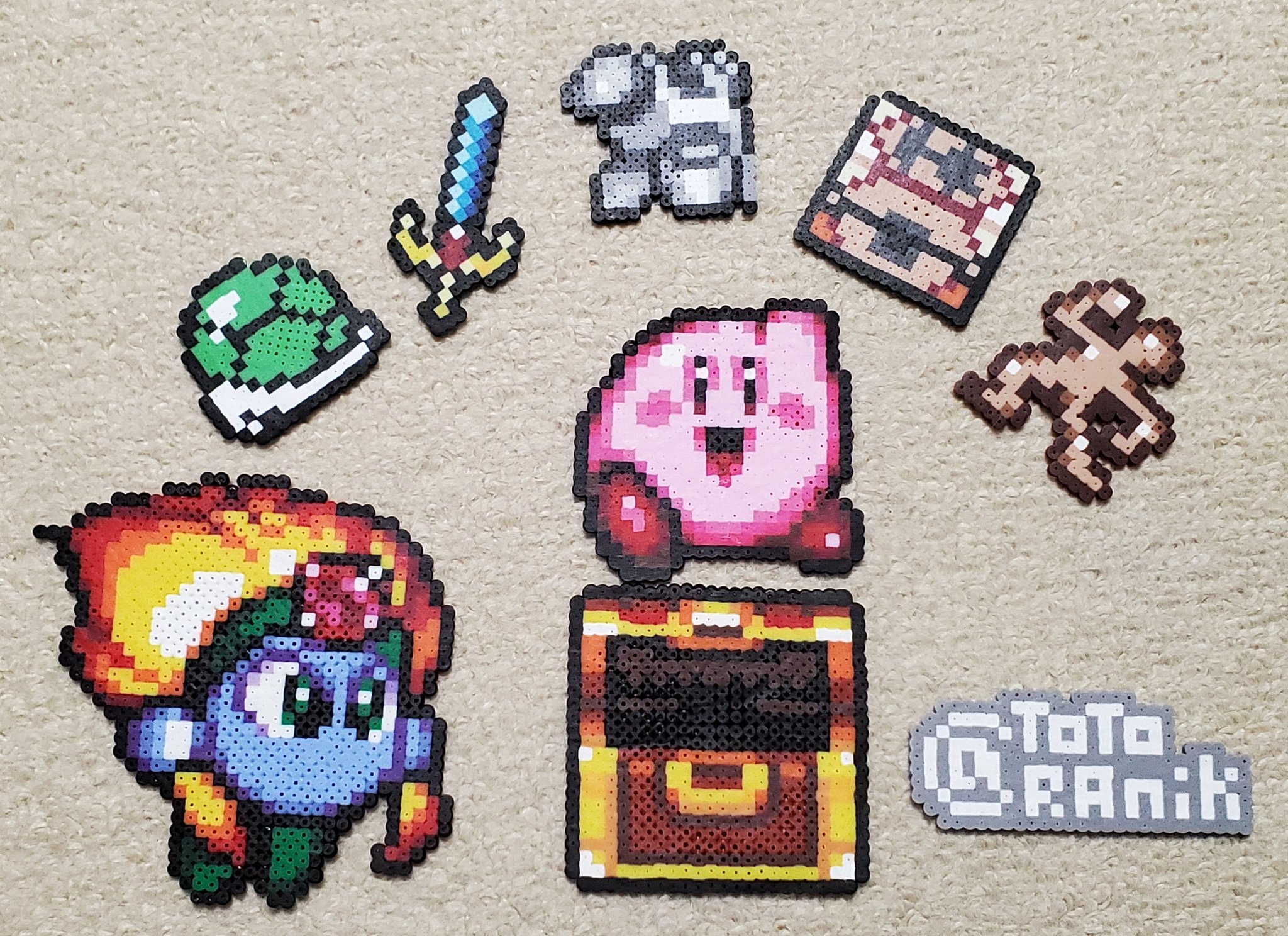 カービィ 星のカービィをさがせ!! カービィがいっぱい | Amazon.com.br