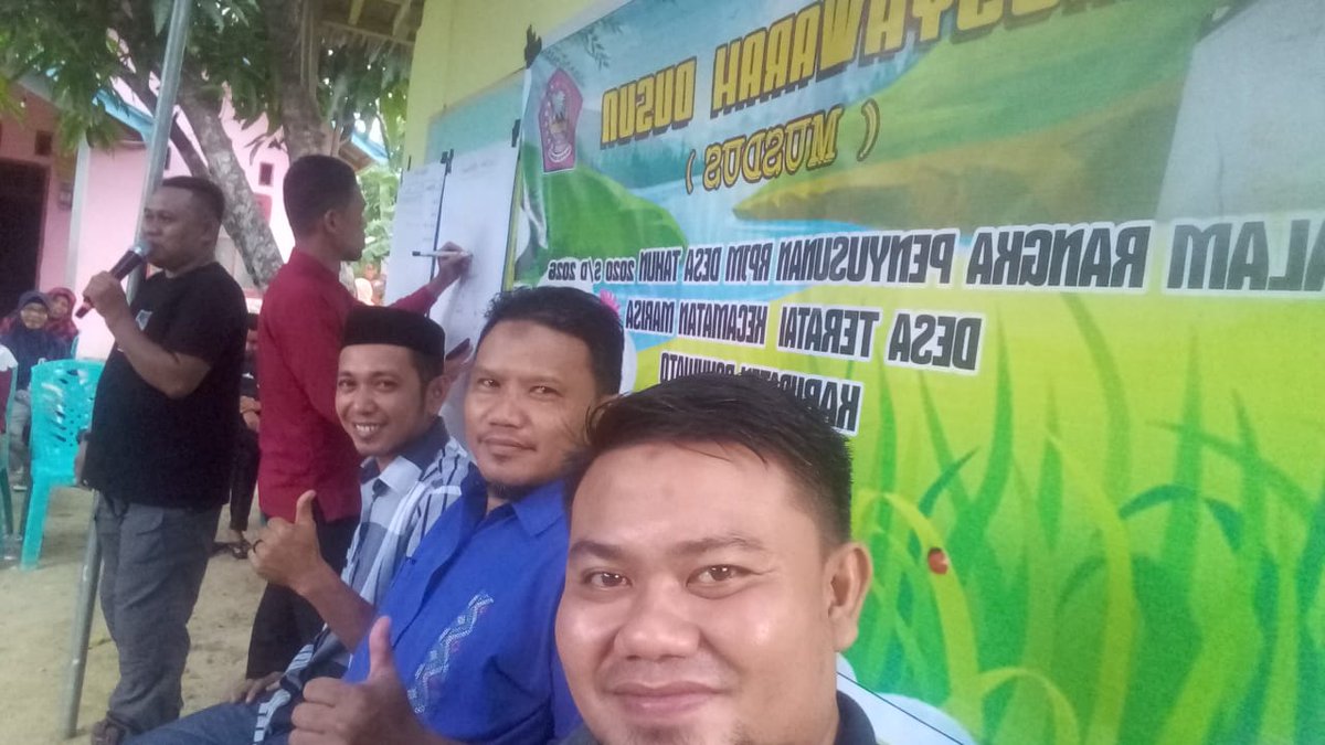 HermawanEndan's tweet photo. Perencanaan Desa (PKD) terpadu oleh Tim penyusun RPJMDes
Dominasi kelompok perempuan 😉
#KuliahOnlineKemendesa 
@halimiskandarnu 
@anwsanusi 
@imansyukri 
@taufikmadjid71 
@fachrilabalado https://t.co/87VV4gbGHR