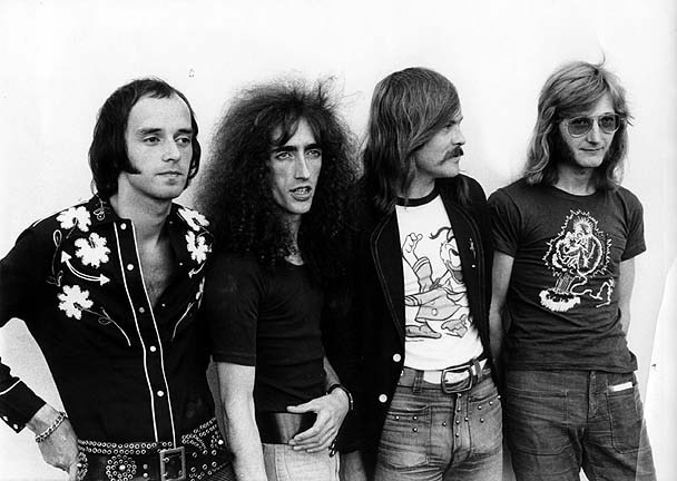 Прог рок группы. Оззи осборн black sabbath. Группа rush. Группа uriah heep. Группа rush фото.