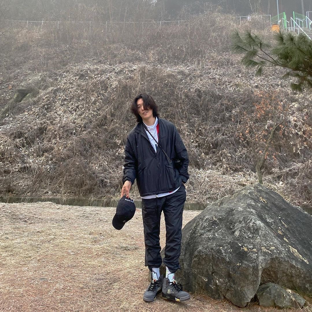 류준열 웃음 (@ryusbs) on Twitter photo 