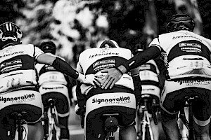 Zaterdag 29 februari is het boek ‘Bikkels’ gepresenteerd, een prachtig fotoboek over afzien tijdens ruim 1.400 kilometer fietsen van ’s-Heerenberg naar Leipzig en terug. Lees meer 👉 
berghinhetzadel.nl/nieuws/nieuws/…