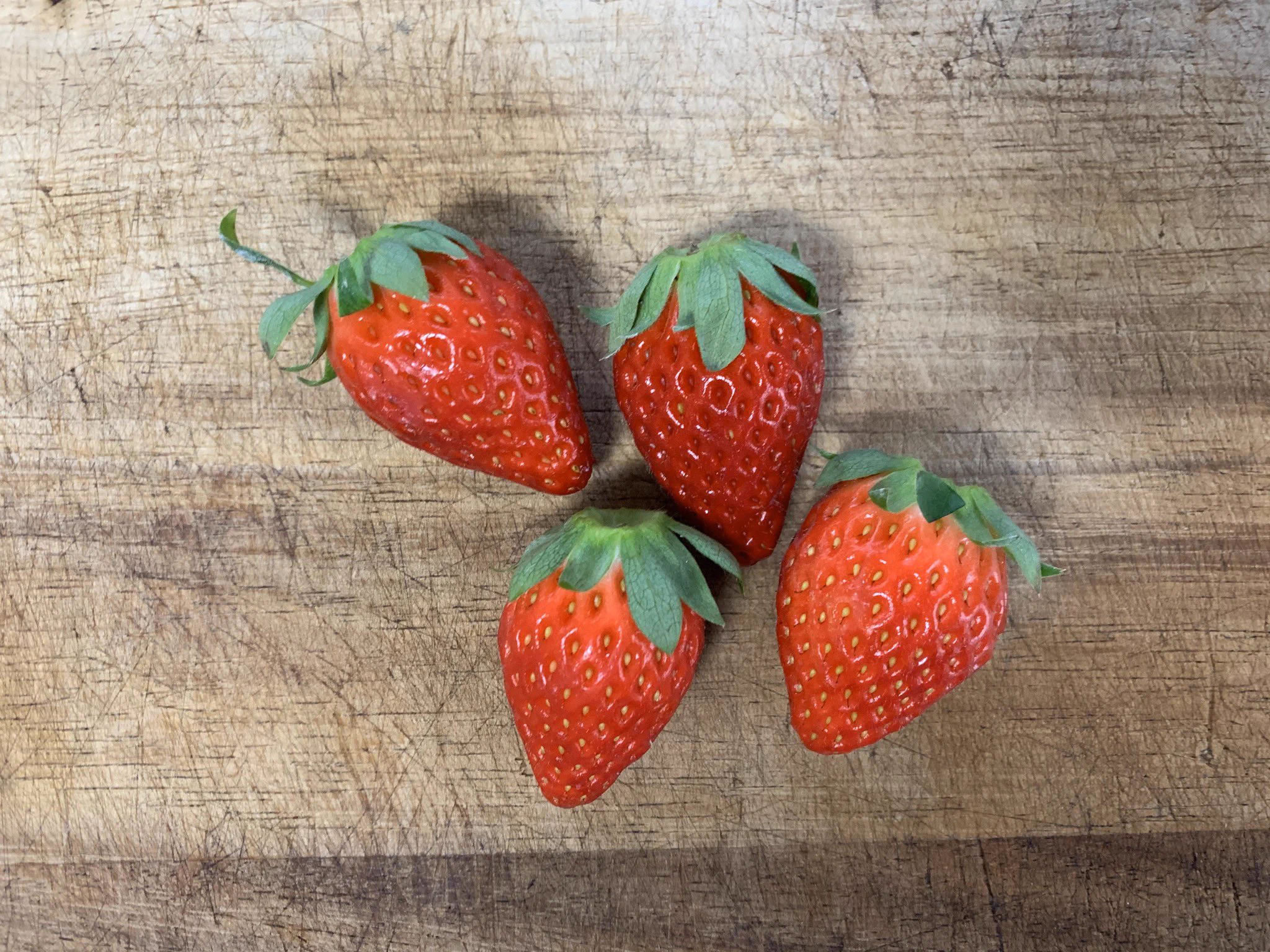 なってる人いない？まぶたピクピクは食べ物で抑えることができる！