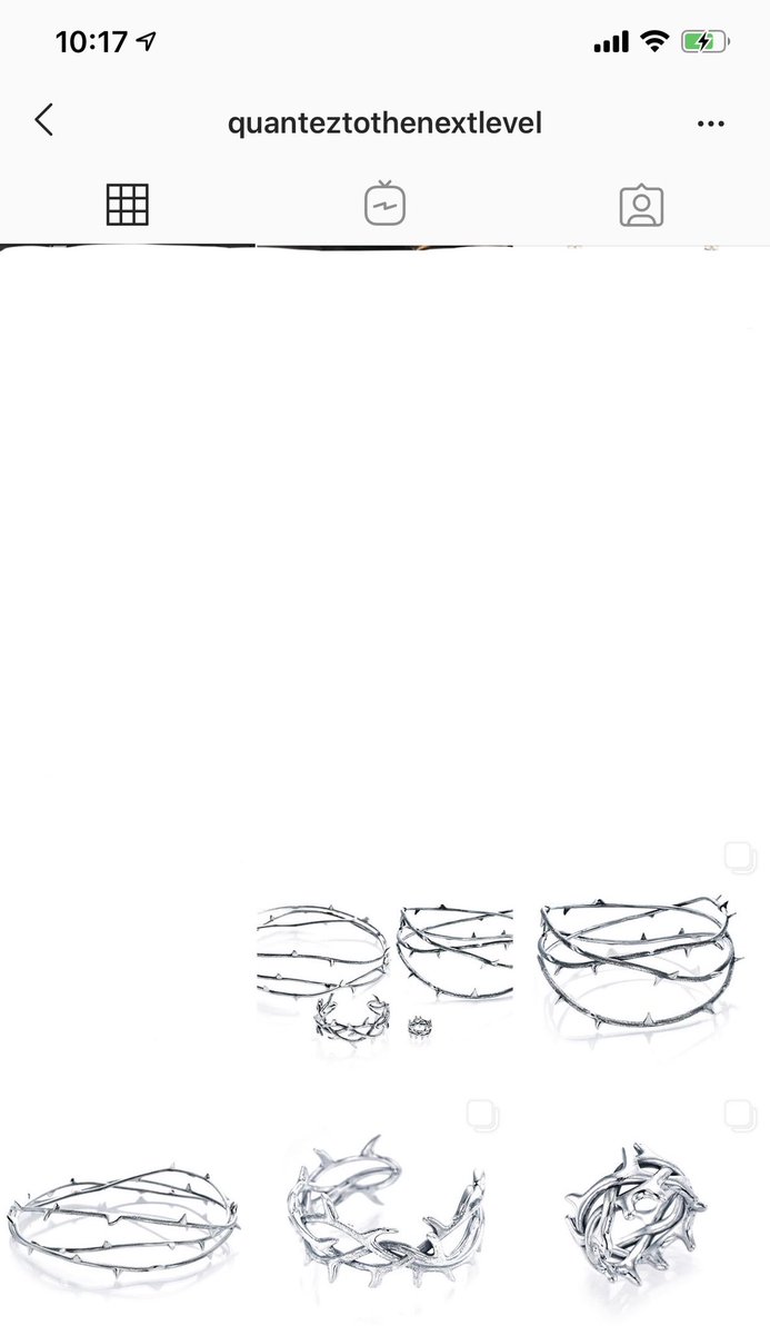 BTS_France_twt's tweet photo. {#Quantez • #BTS}
Voici plus en détail les bijoux créé par la marque Quantez pour le MV de #ON et les photoshoot !
👉🏻 https://t.co/sMDWiUj99n https://t.co/0BhRg6CDJZ
