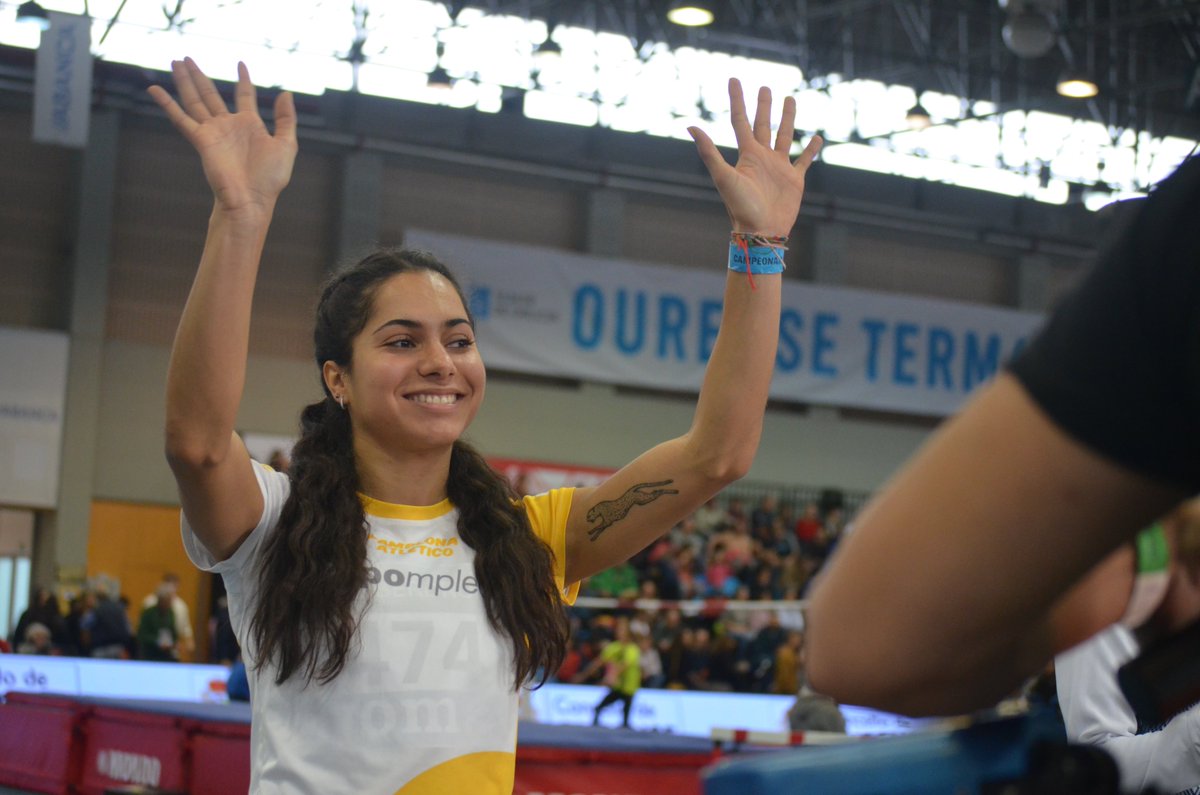 PamplonaAt's tweet photo. 🙂 ¡Ya en competición @izasturrillas y Laila Lacuey en salto de altura y salto de longitud!

👉🏽 Izaskun 1,63 ✅
👉🏽 Laila ❌

💛💚 #Ourense2020 #CEAbsolutoPC https://t.co/PRtydJDdHx