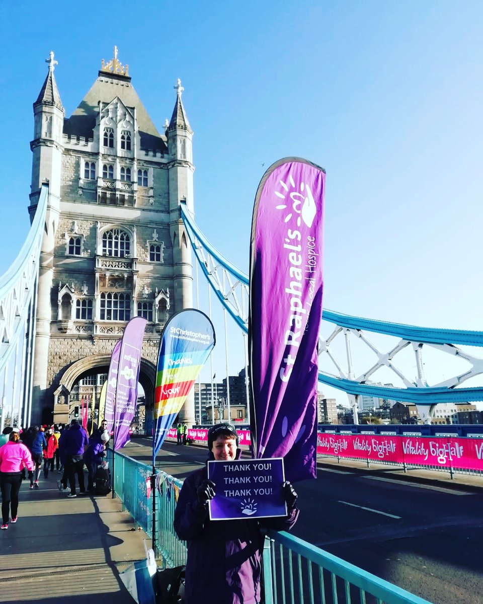 Blue skies and beautiful smiles🌞

We are ready to cheer on our #vitalitybighalf #runners.

Go, #teamstraphs, go!