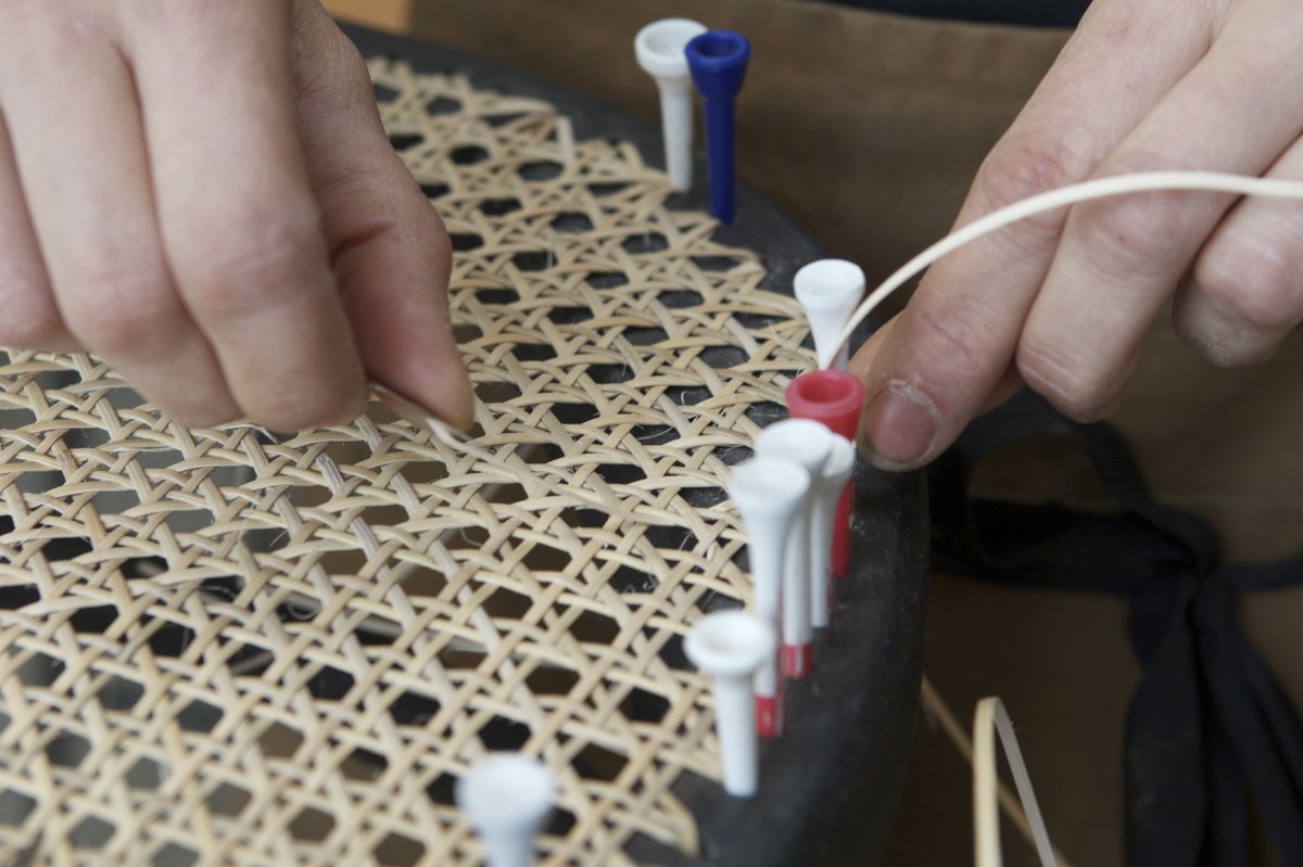 CassShortCourse's tweet image. When younger we dreamed about being as popular as our #ChairCaning &amp;amp; #SeatWeaving course, which is now #SoldOut 💥🪑🥳 @south_rachael @TheCassArt