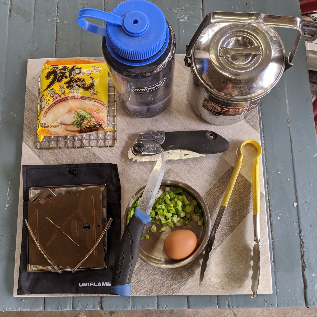 viiyaa76's tweet photo. another Ramen
youtube video: https://t.co/fEZMmr7Fzj
#bushcraft #cookkit #utdoors #oudoorlife #camplife #uniflamestove #vientiane #laos #bushcraftgear #zebrapot
#キャンプ飯 #ブッシュクラフト #ラオス
#ユニフレーム
#ກໍ່ໄຟ #ປີ້ງ #ຕົ້ມ #ກິນເຂົ້ານອກ #ວຽງຈັນ #ນະຄອນຫລວງ #ລາວ https://t.co/CIiSSCSnxy