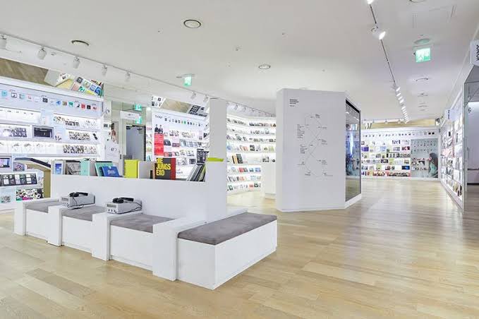 OFFICIALLY OPEN ON 1st March 2020 OUR MERCHANDISE STORE. 🎉

SEME Entertainment Building 
Lower Ground fl. Unit 30-31.