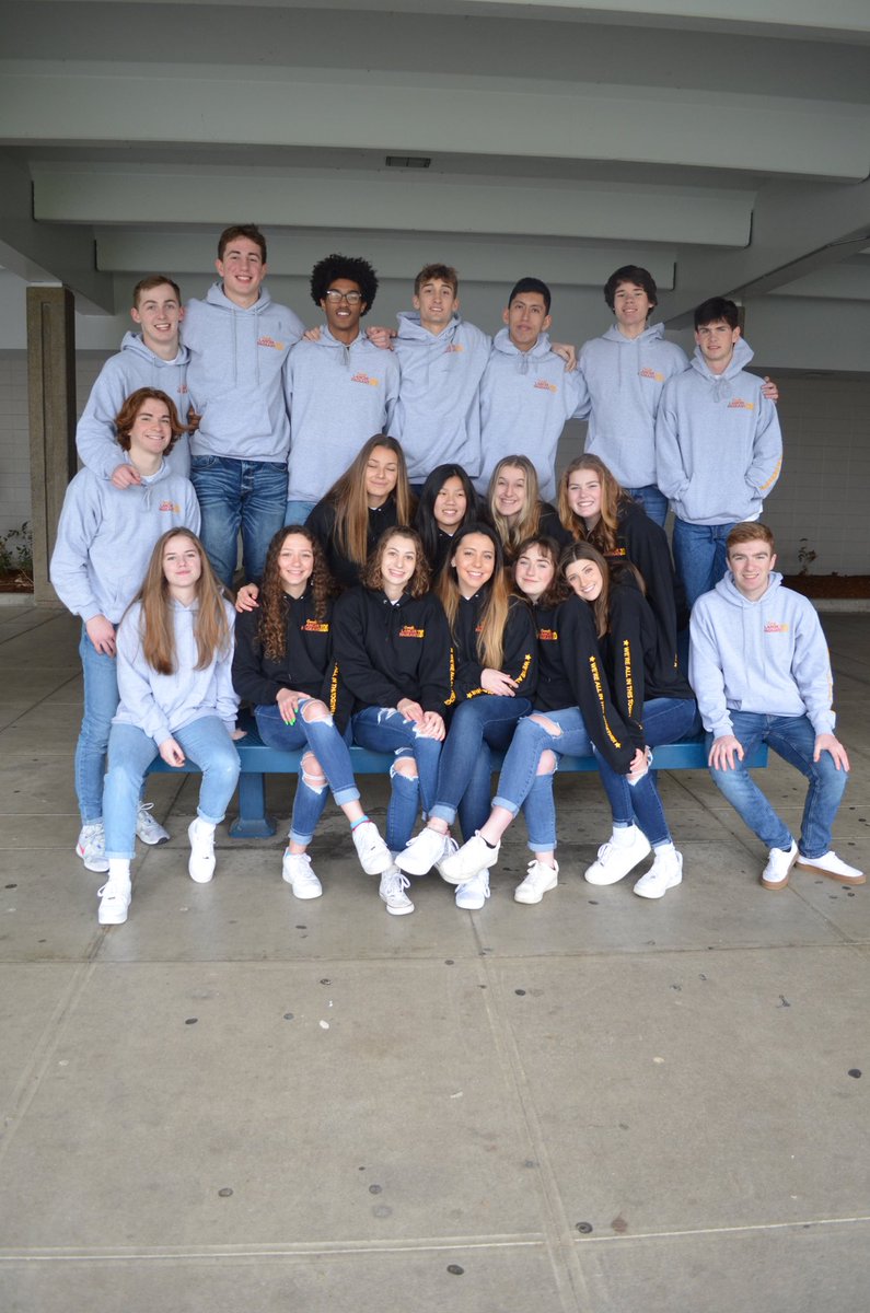 lancer_pageant's tweet photo. Bunco is Friday at 7pm in the cafeteria!! Don’t miss out!! Buy a ticket this week because prices raise at the door! 🎲 https://t.co/n5jCEvH2XQ